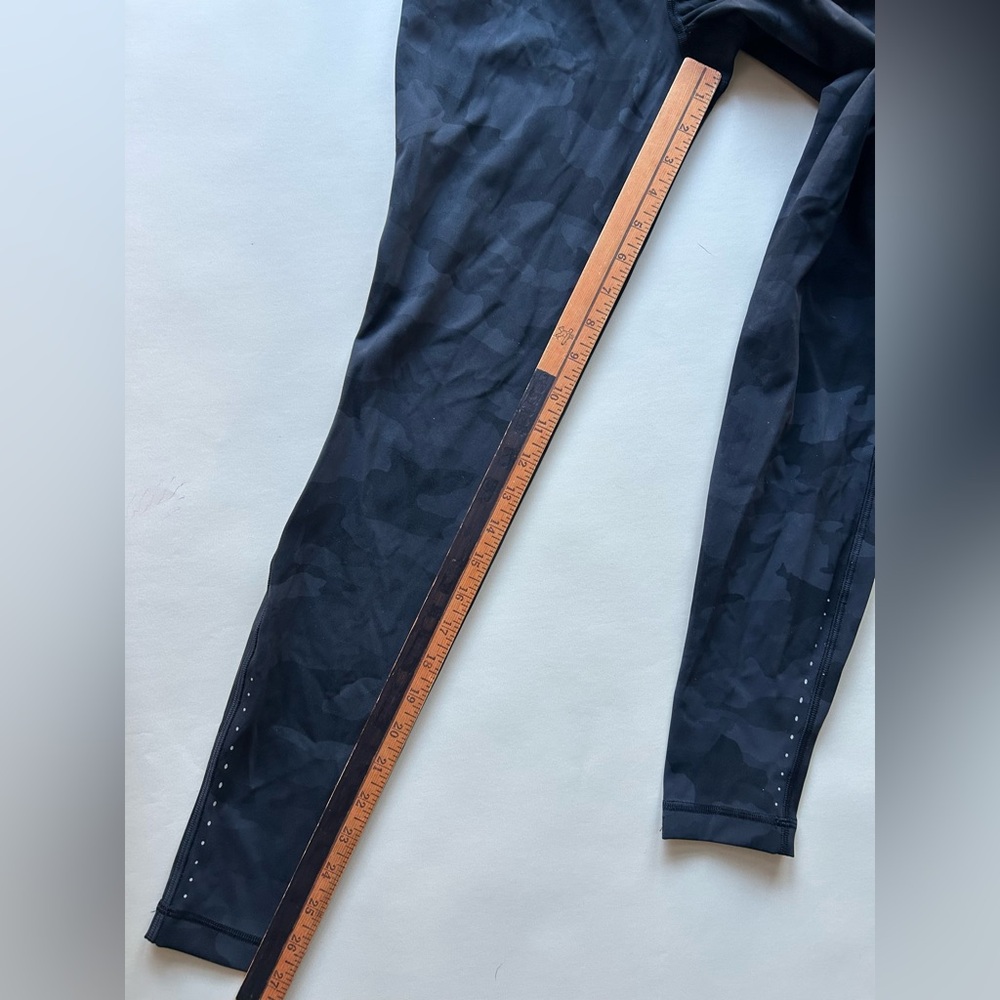 SET Lululemon Athletica Black Camouflage Leggings - Picture 7 of 10